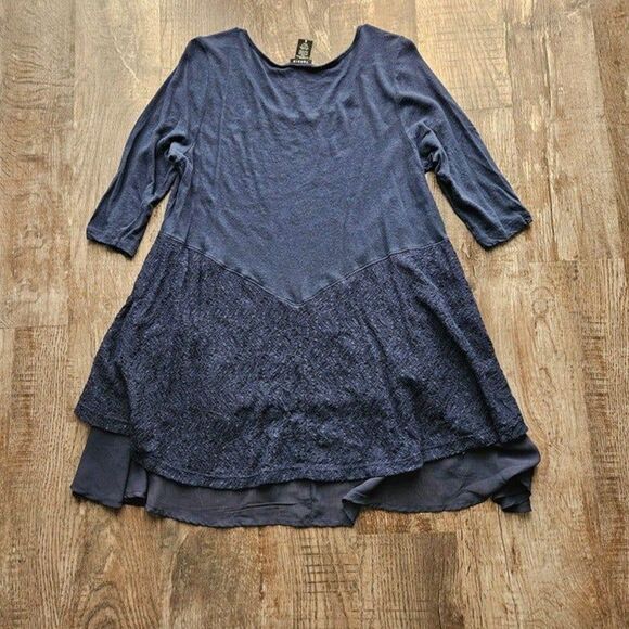 Torrid Lace Chiffon Back Top - Picture 4 of 4